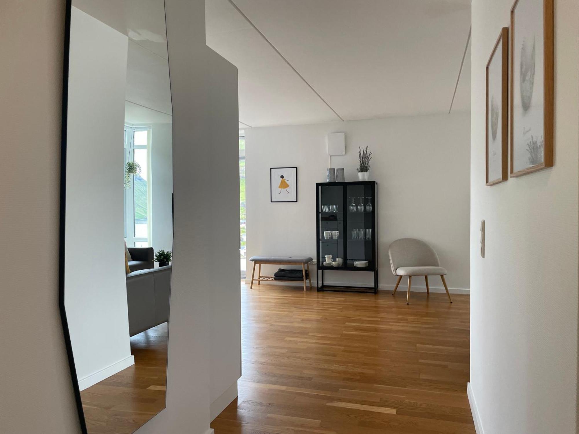 Unique Sea & Landscape View And Spacious Apartment Klaksvík Extérieur photo